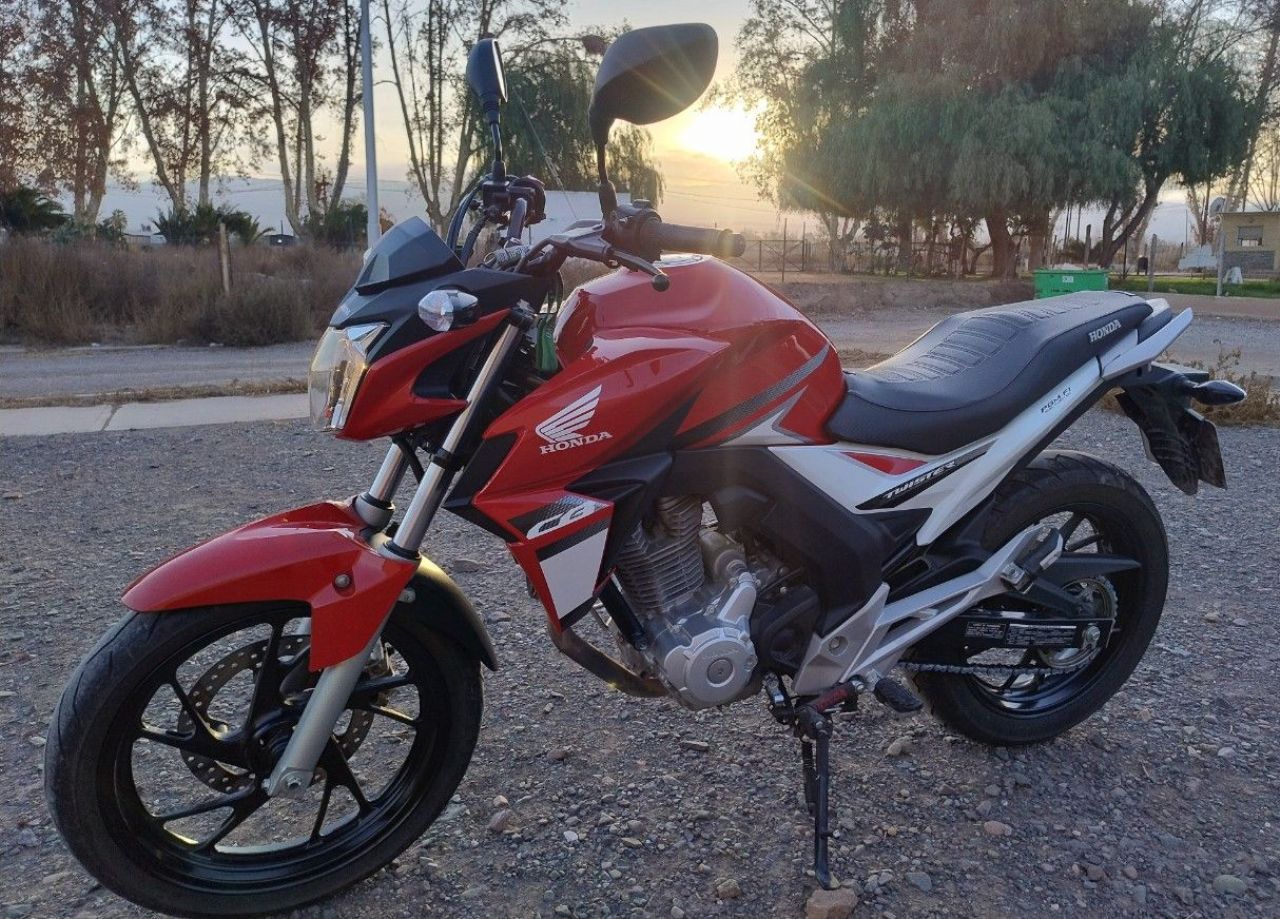 Honda CB Usada en Mendoza, deRuedas