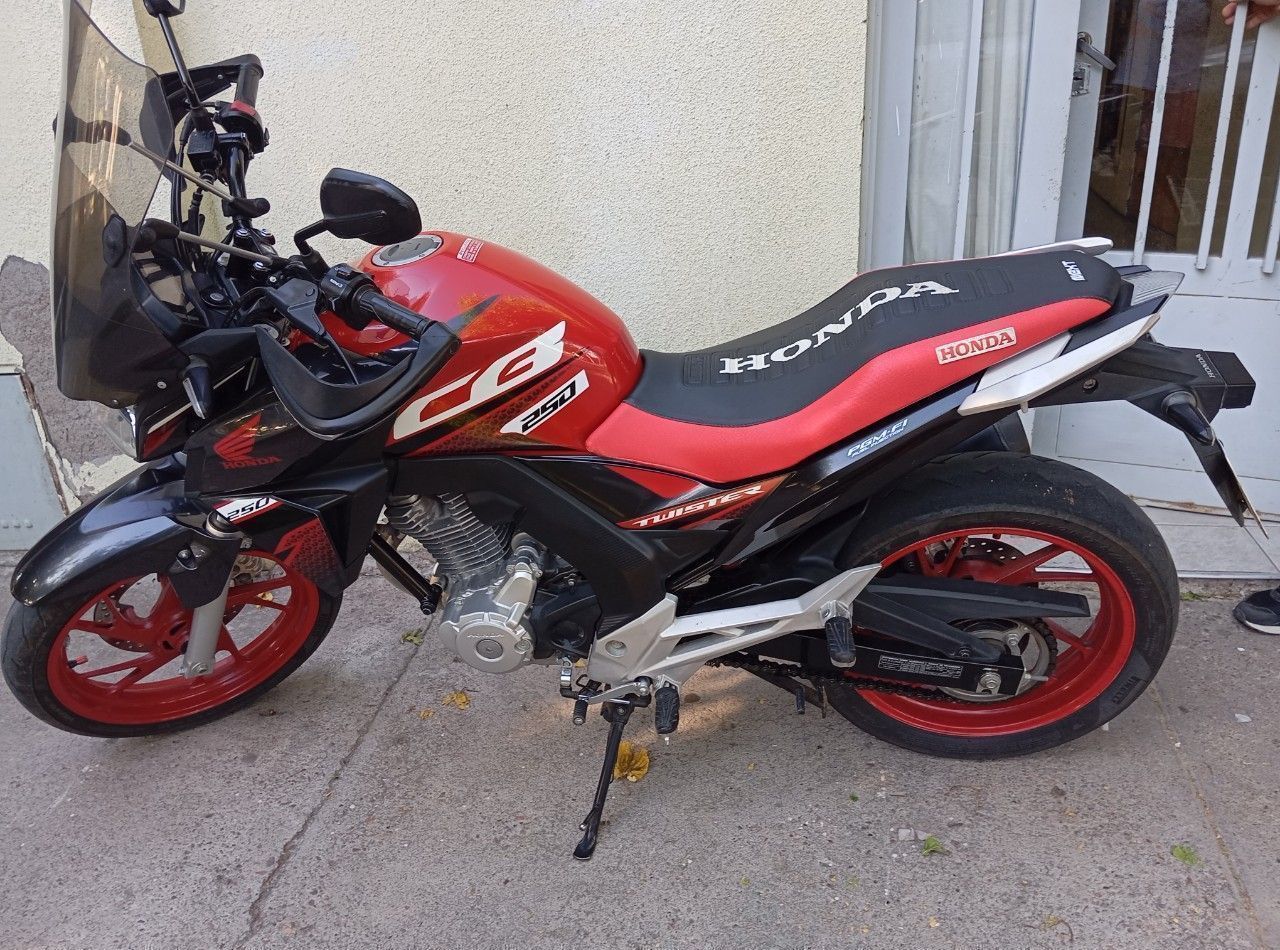 Honda CB Usada en Mendoza, deRuedas