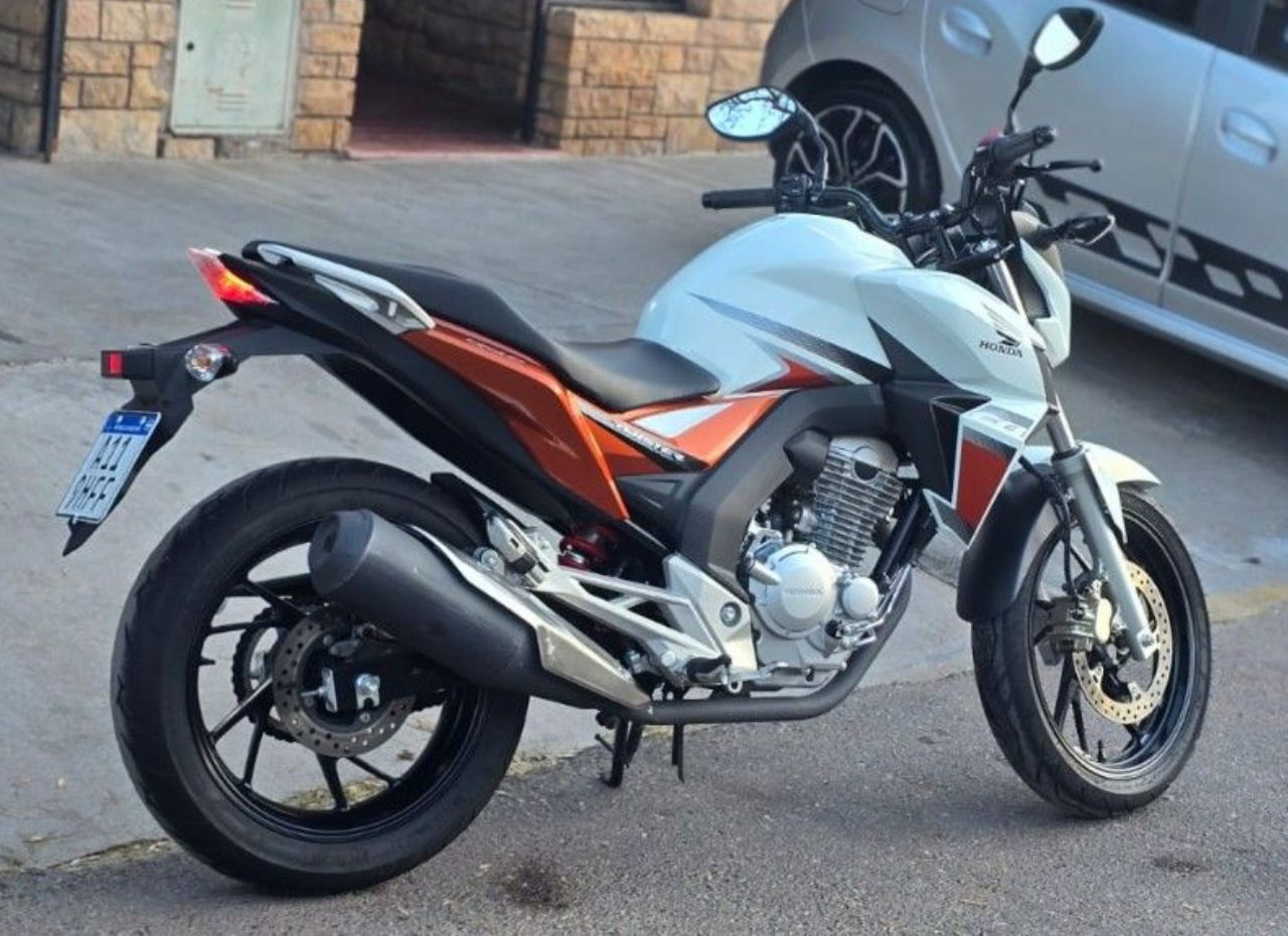Honda CB Usada en Mendoza, deRuedas