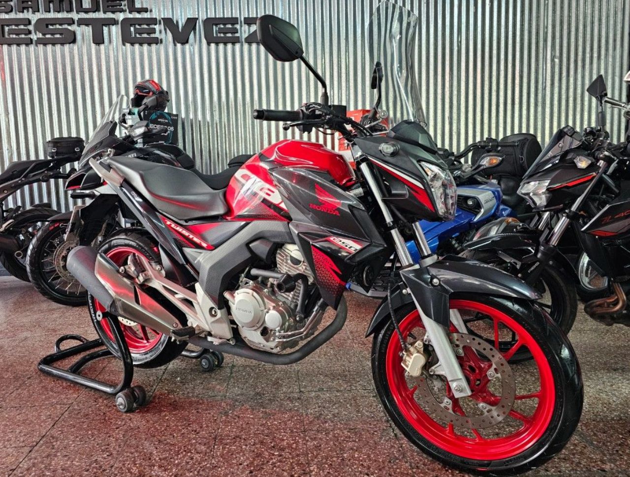 Honda CB Usada Financiado en Mendoza, deRuedas