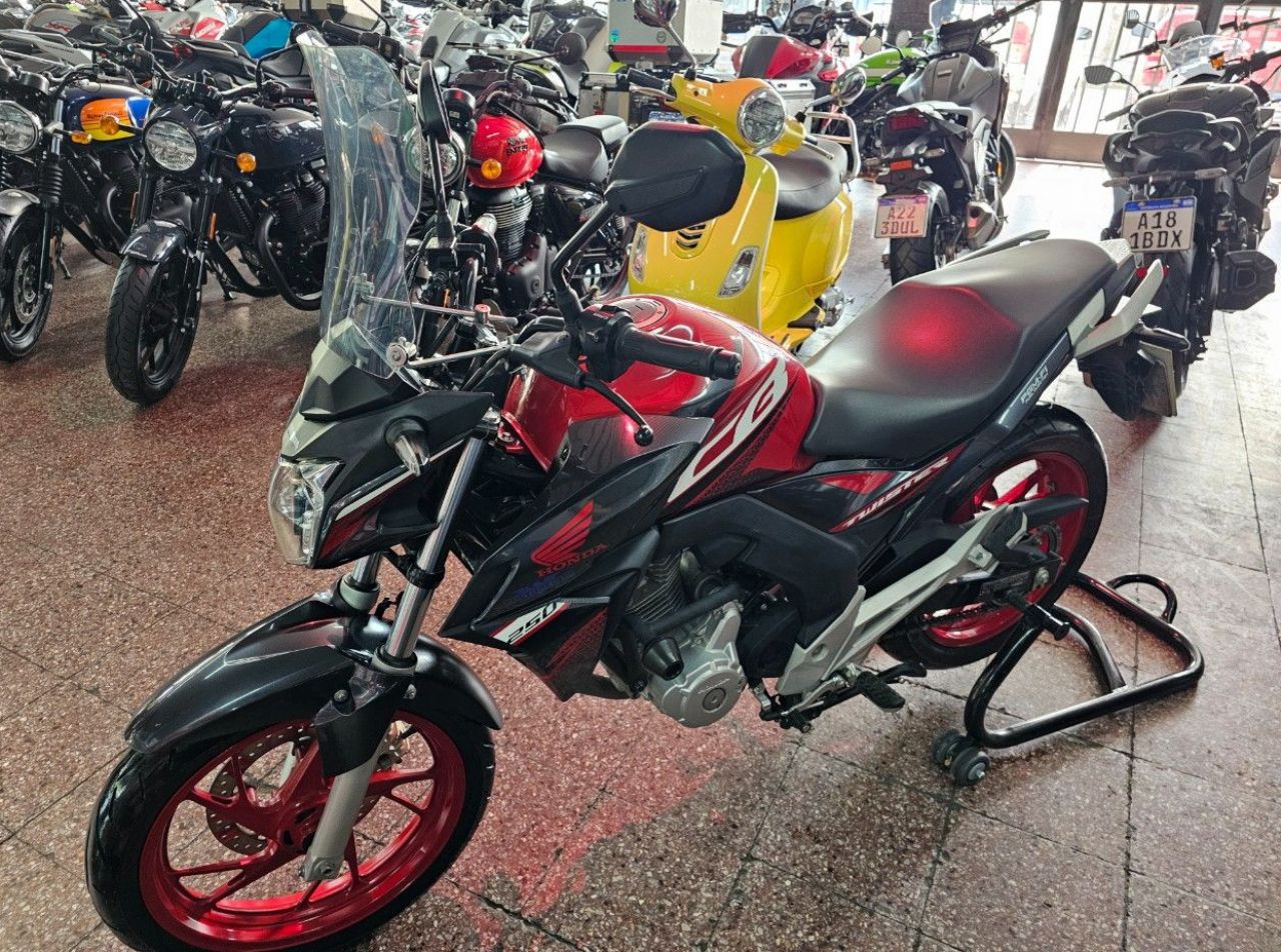 Honda CB Usada Financiado en Mendoza, deRuedas