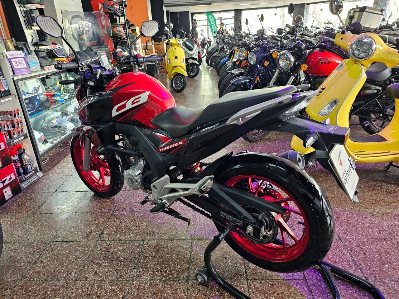 Honda CB Usada Financiado en Mendoza, deRuedas