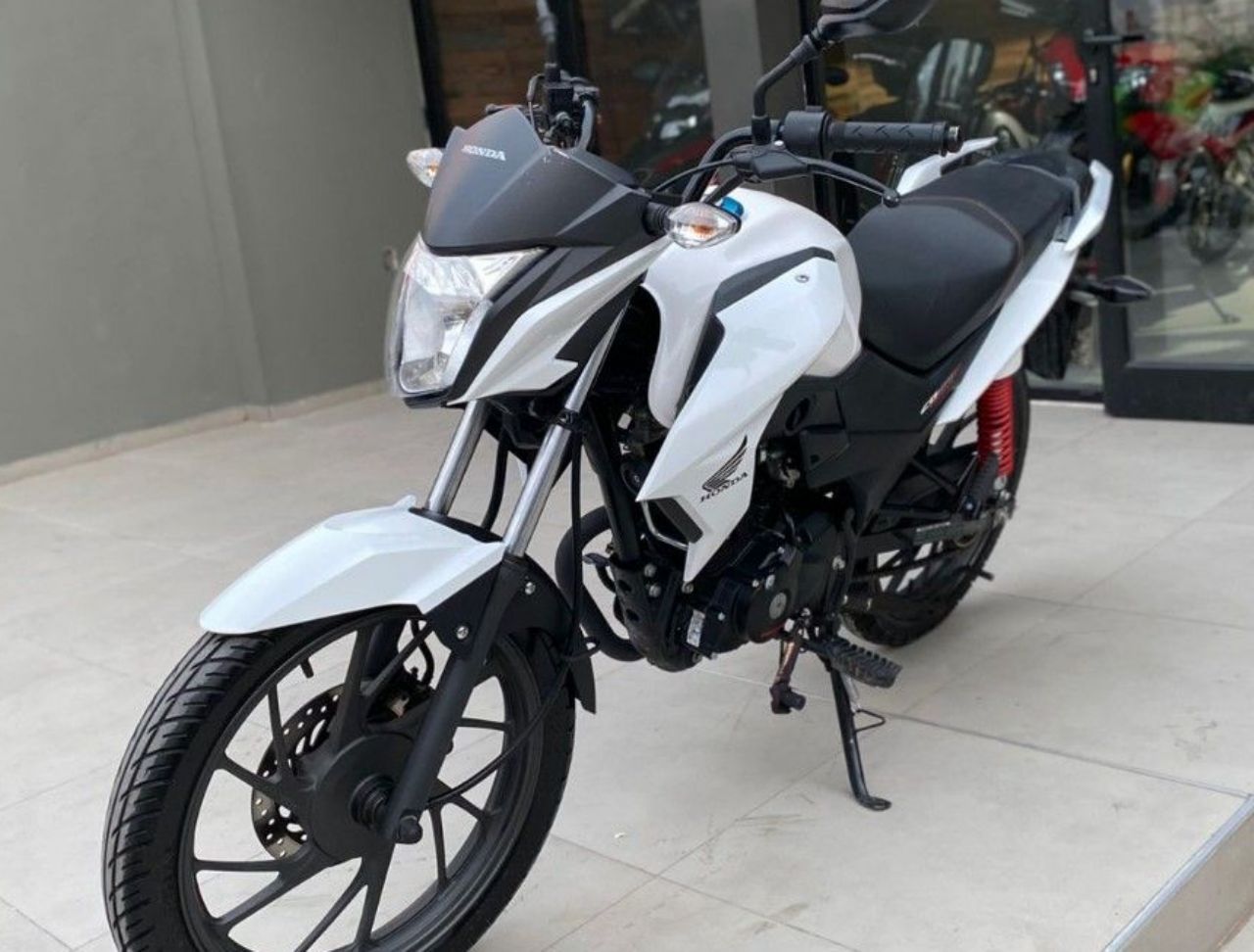 Honda CB Usada en San Juan, deRuedas