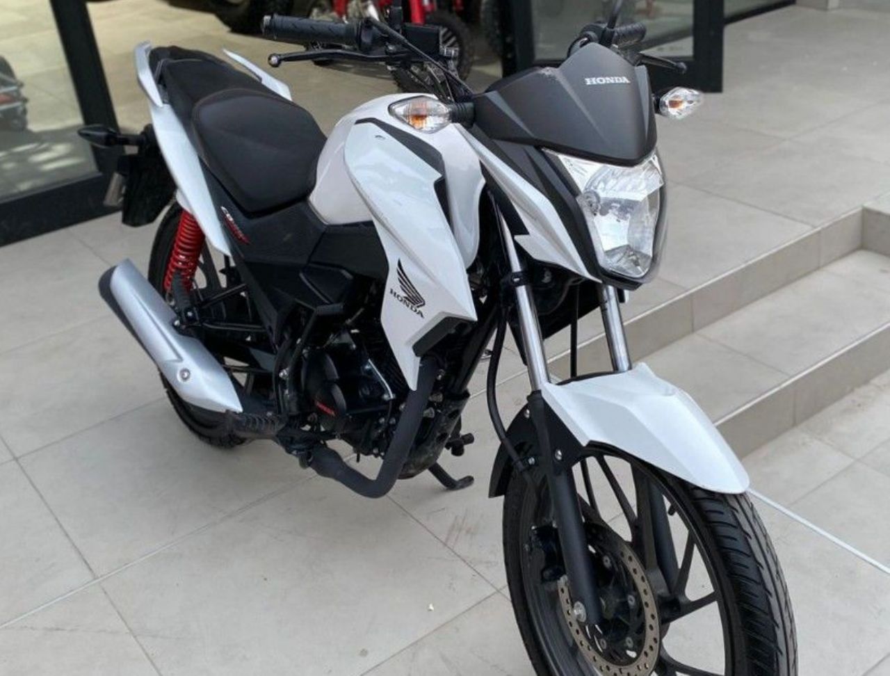 Honda CB Usada en San Juan, deRuedas