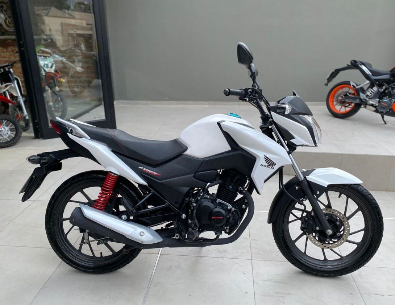 Honda CB Usada en San Juan, deRuedas