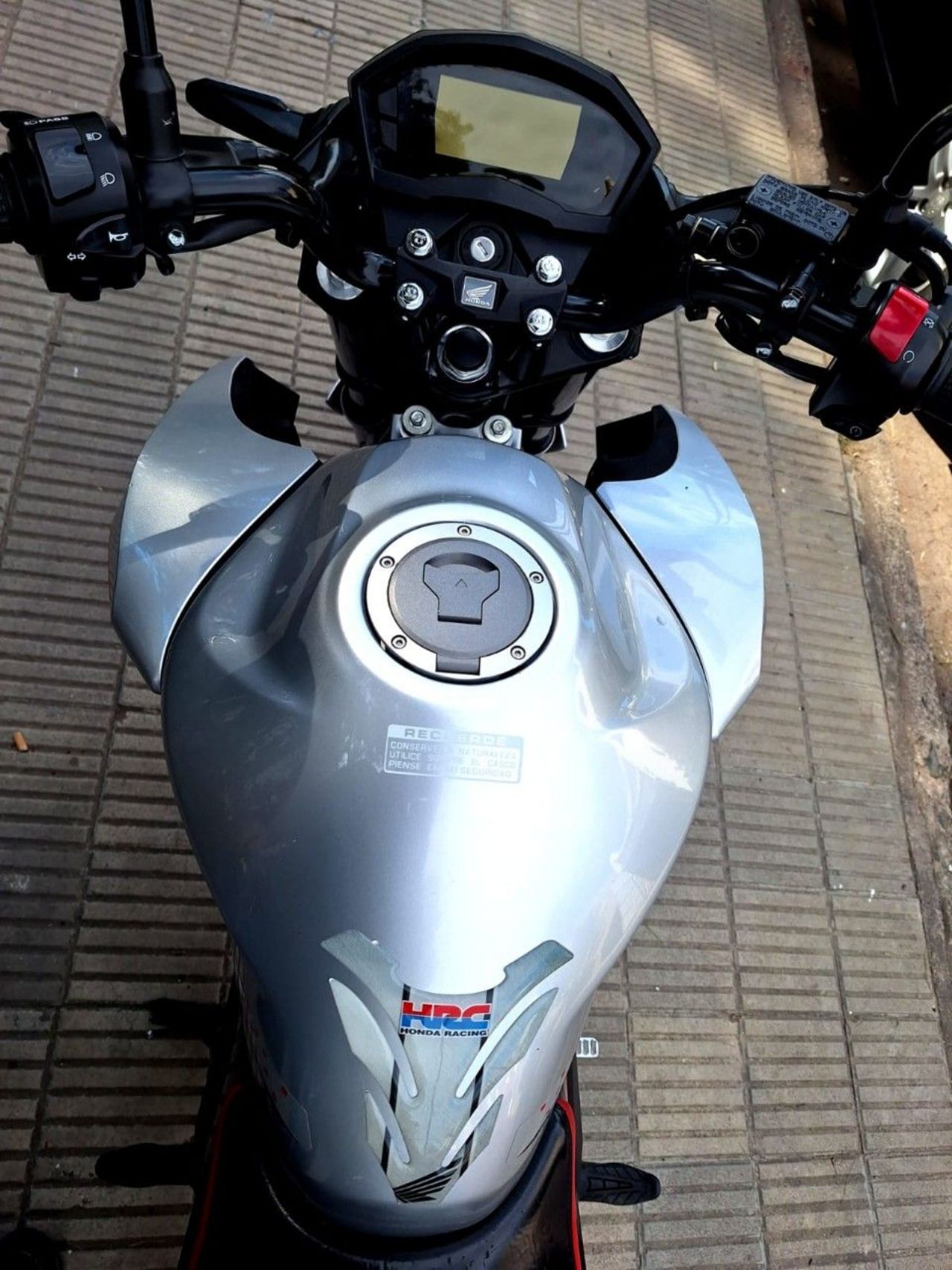 Honda CB Usada Financiado en Córdoba, deRuedas