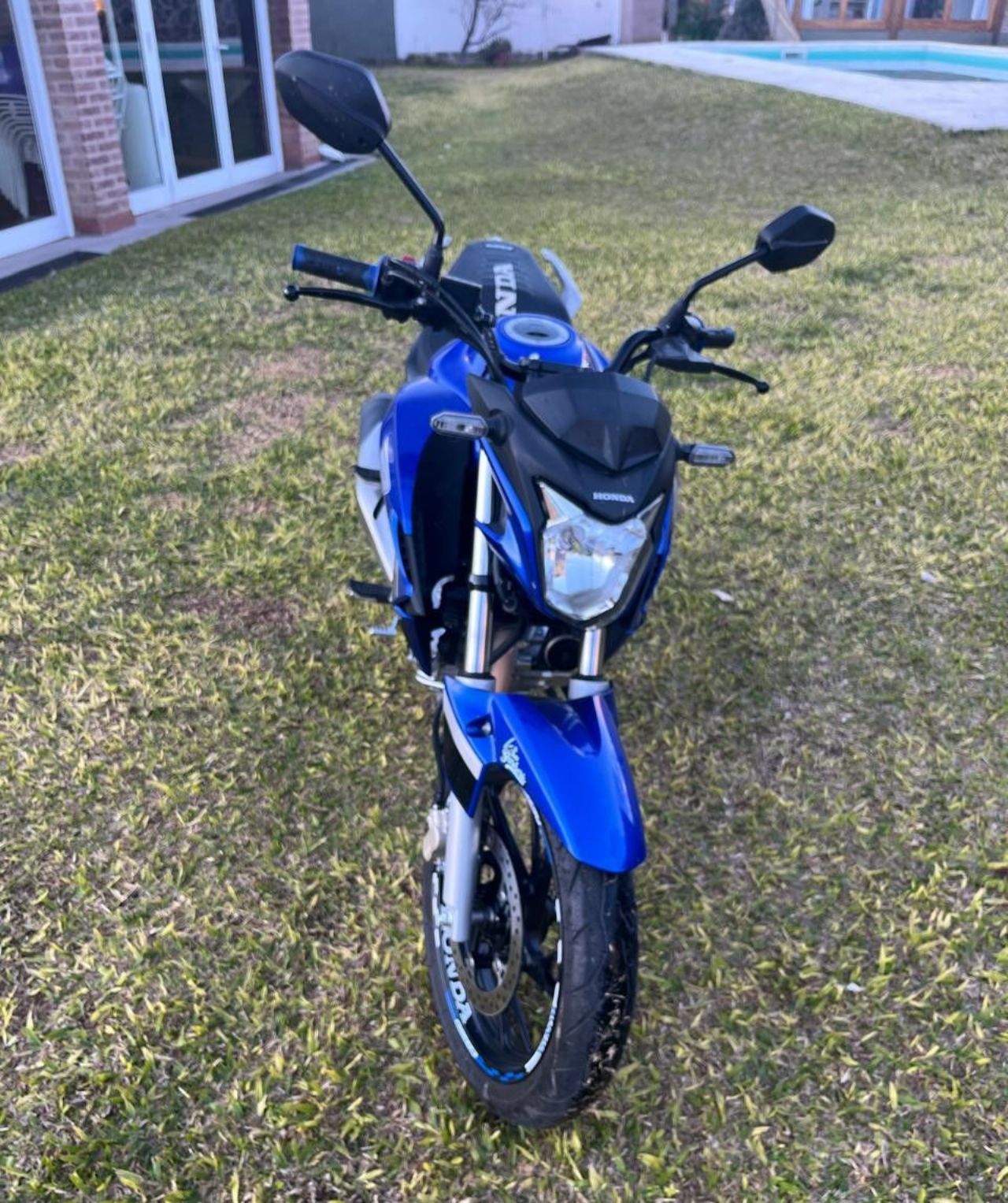 Honda CB Usada Financiado en Córdoba, deRuedas