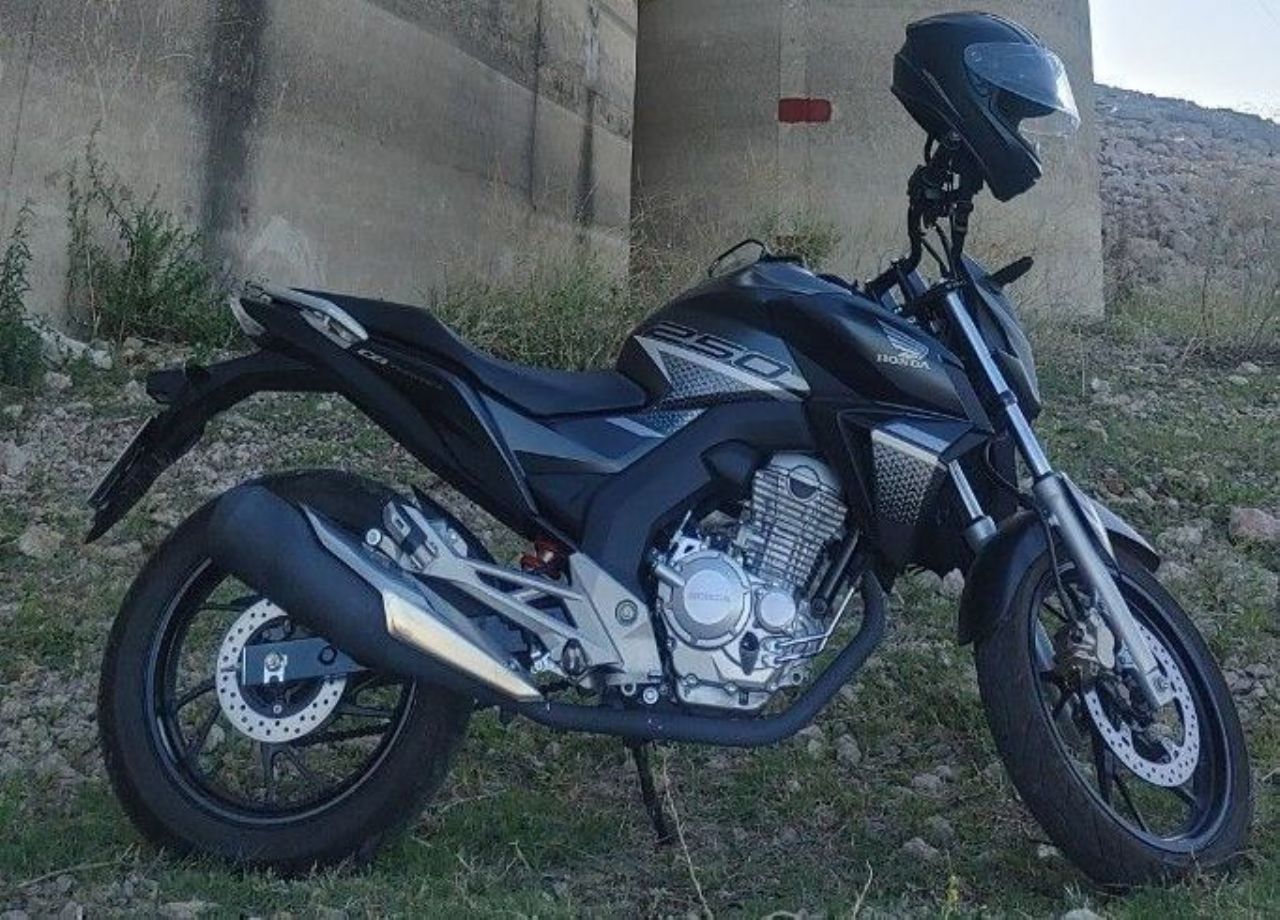 Honda CB Usada en San Luis, deRuedas