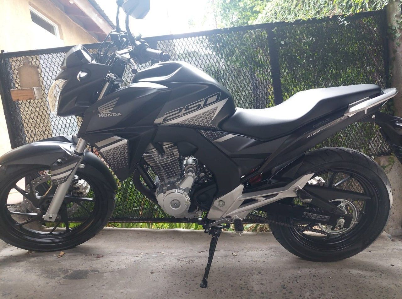 Honda CB Usada en Buenos Aires, deRuedas