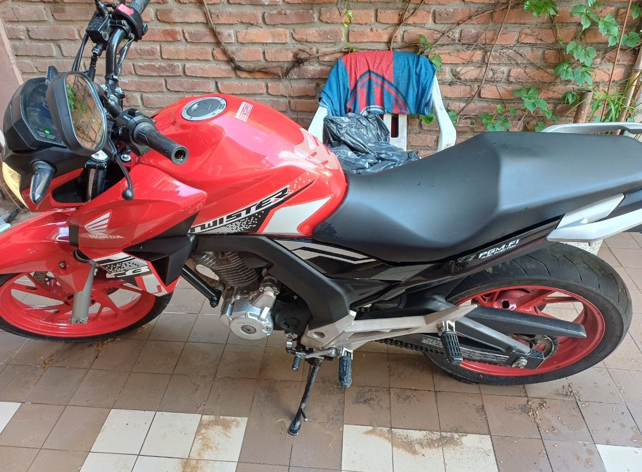 Honda CB Usada en Buenos Aires, deRuedas