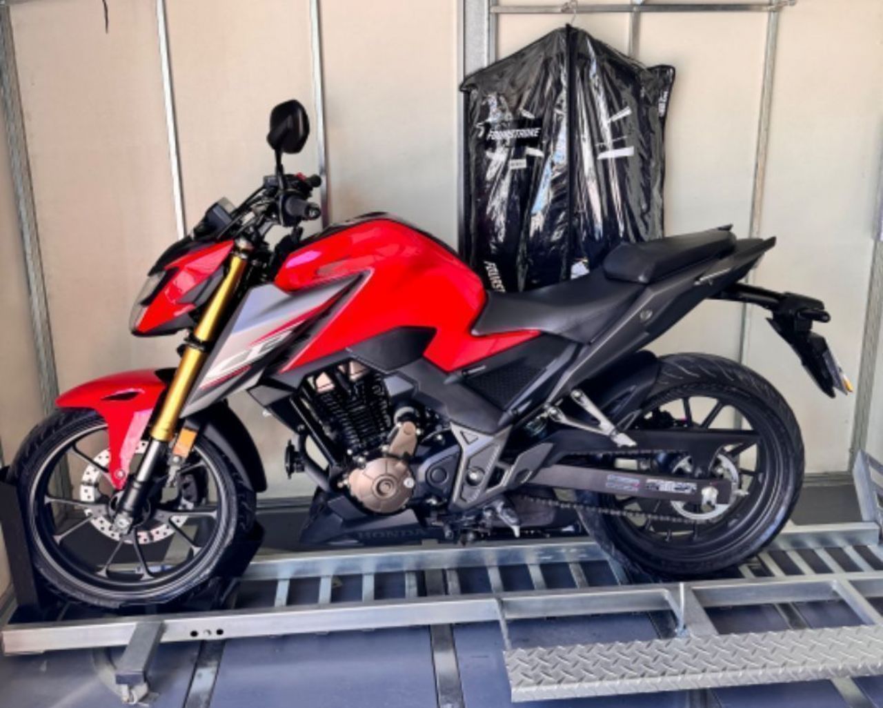 Honda CB Usada Financiado en Mendoza, deRuedas