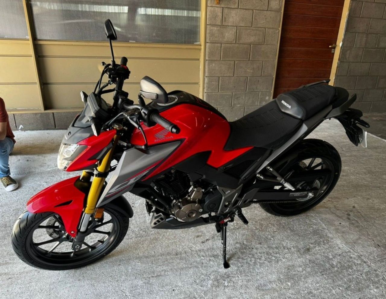 Honda CB Usada en Córdoba, deRuedas