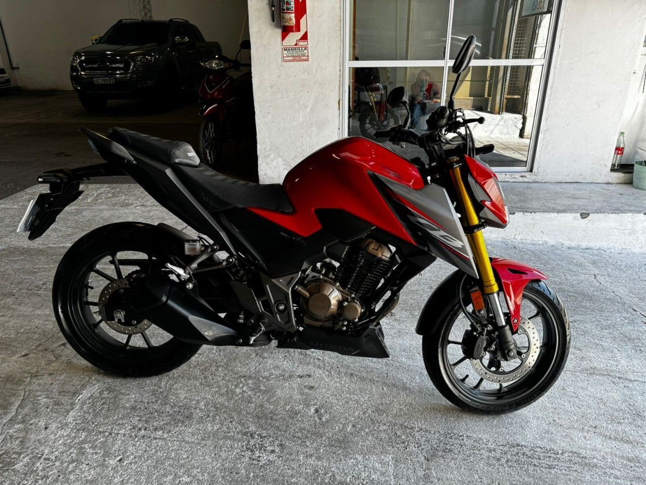 Honda CB Usada en Córdoba, deRuedas
