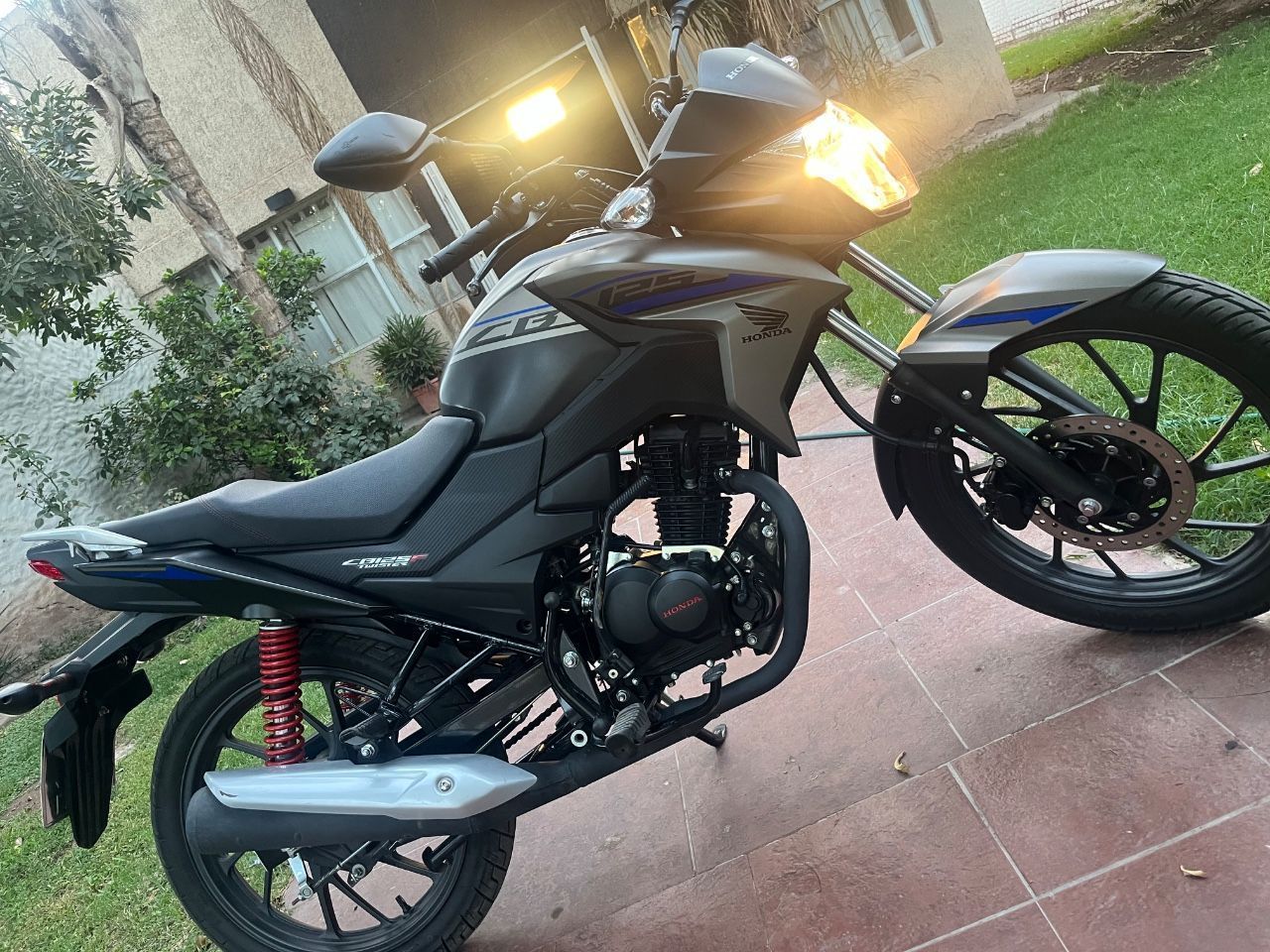 Honda CB Usada en Mendoza, deRuedas