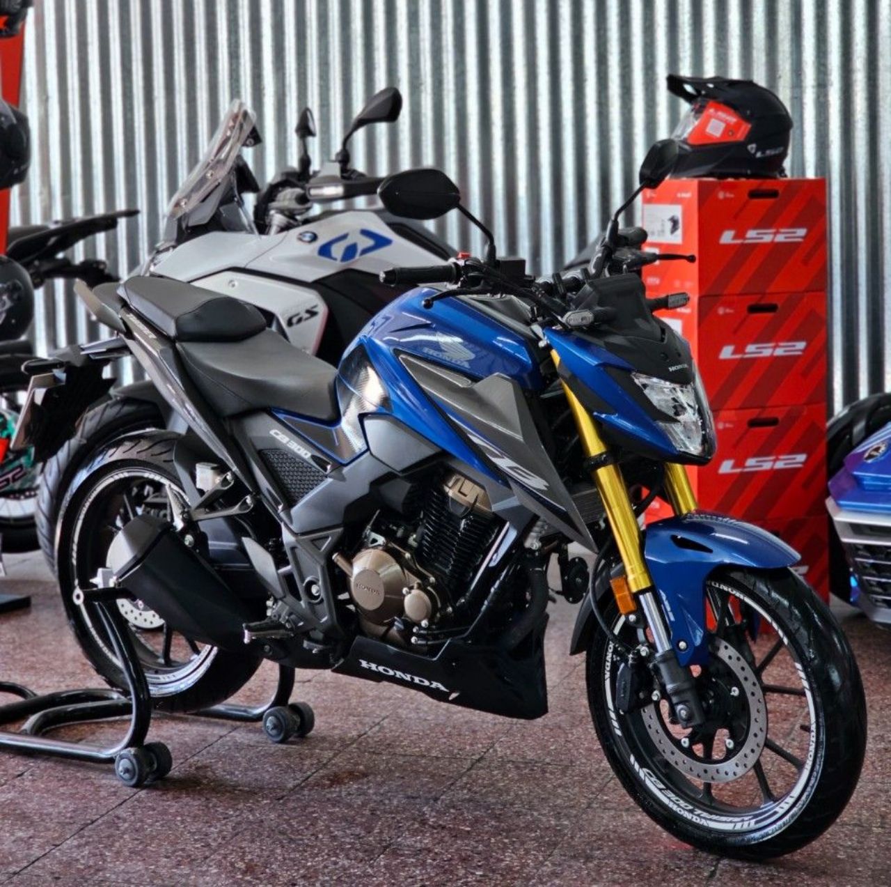 Honda CB Usada Financiado en Mendoza, deRuedas