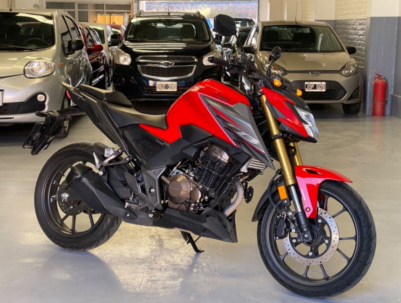 Honda CB Usada Financiado en Mendoza, deRuedas