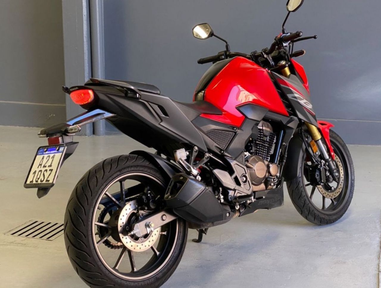 Honda CB Usada Financiado en Mendoza, deRuedas