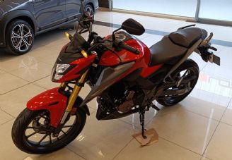 Honda CB Usada en Córdoba Financiado