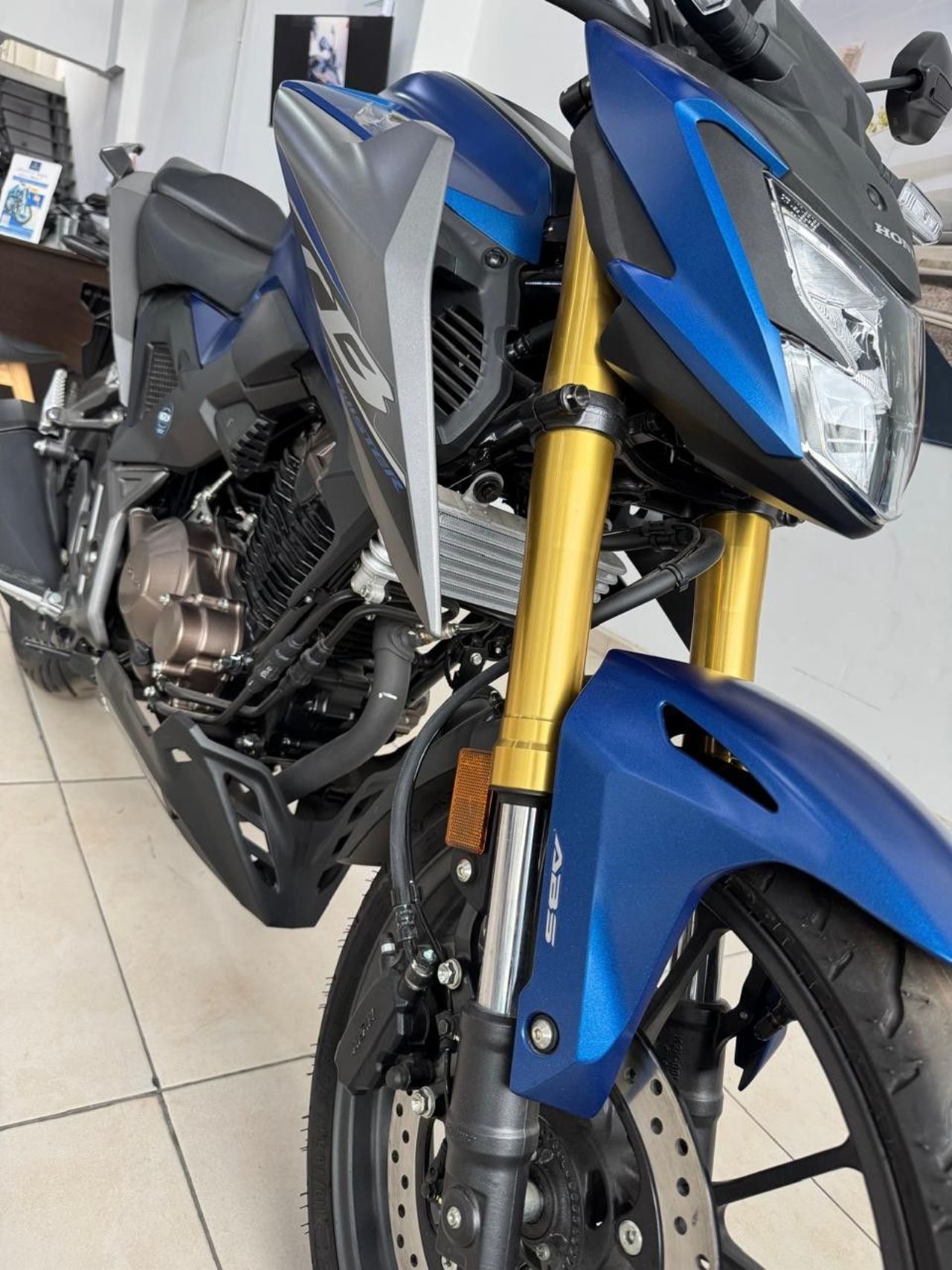 Honda CB Nueva Financiado en Córdoba, deRuedas