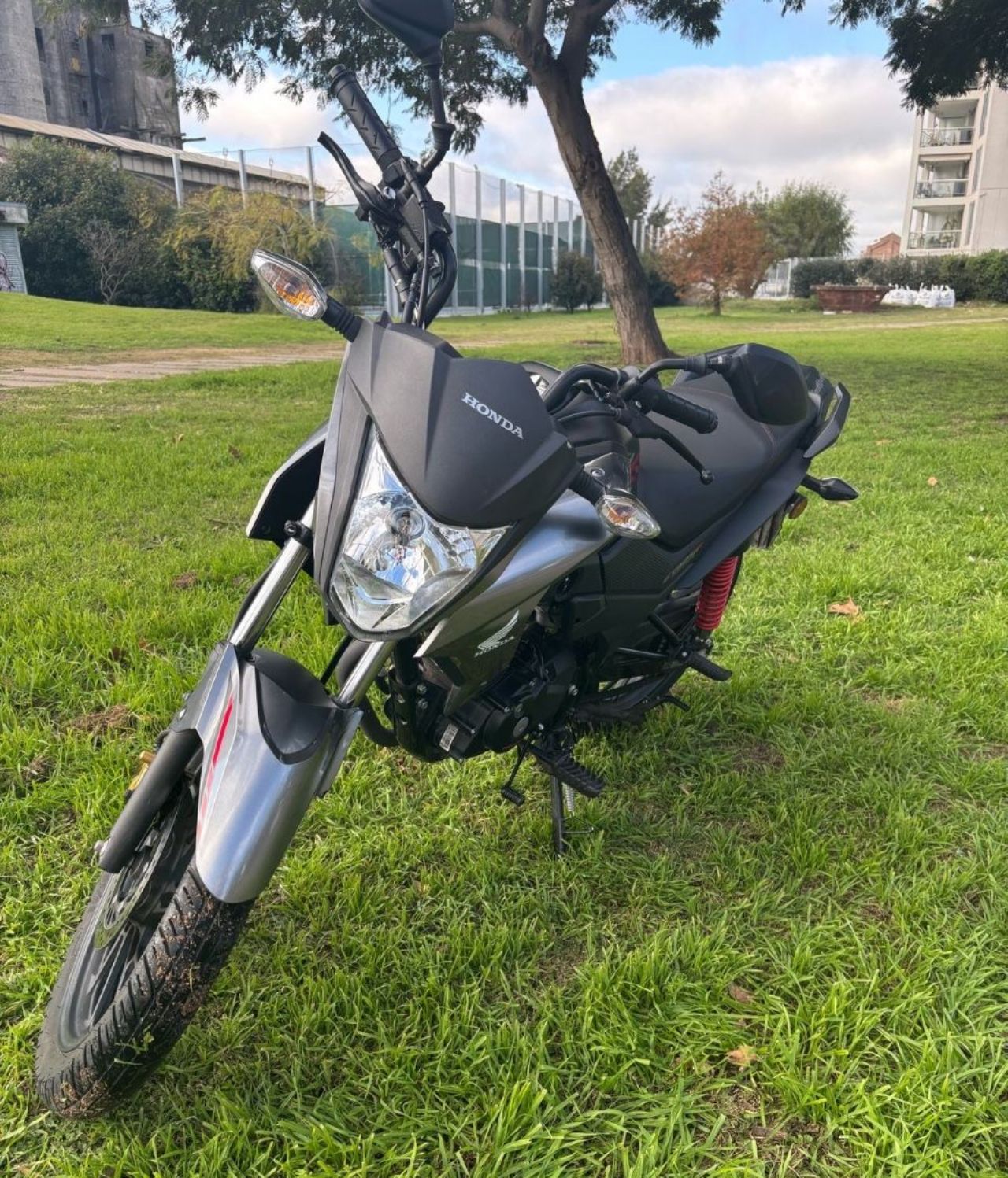 Honda CBN Usada en Santa Fe, deRuedas