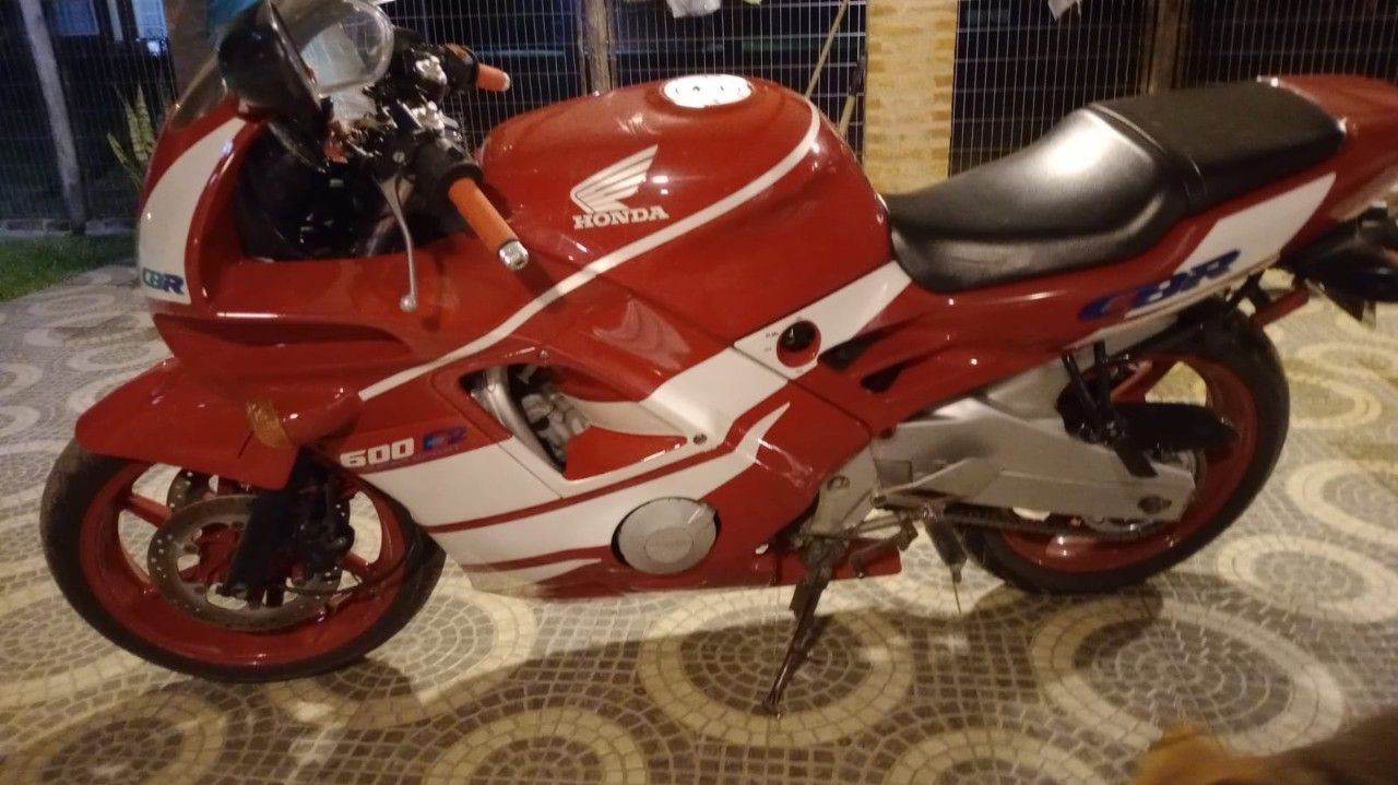 Honda CBR Usada en Chaco, deRuedas