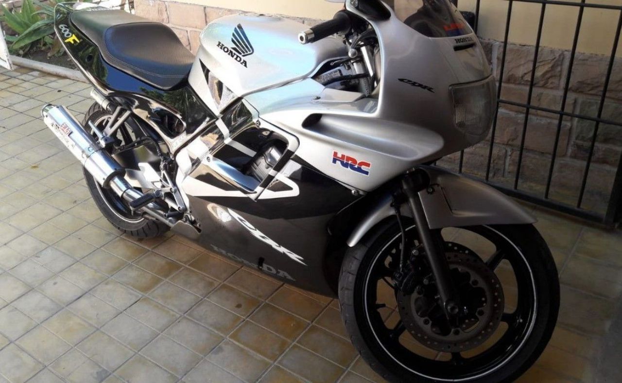 Honda CBR Usada en Mendoza, deRuedas
