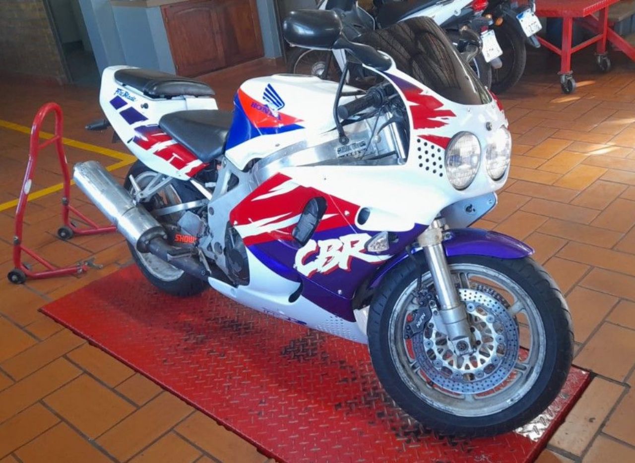 Honda CBR Usada en Misiones, deRuedas