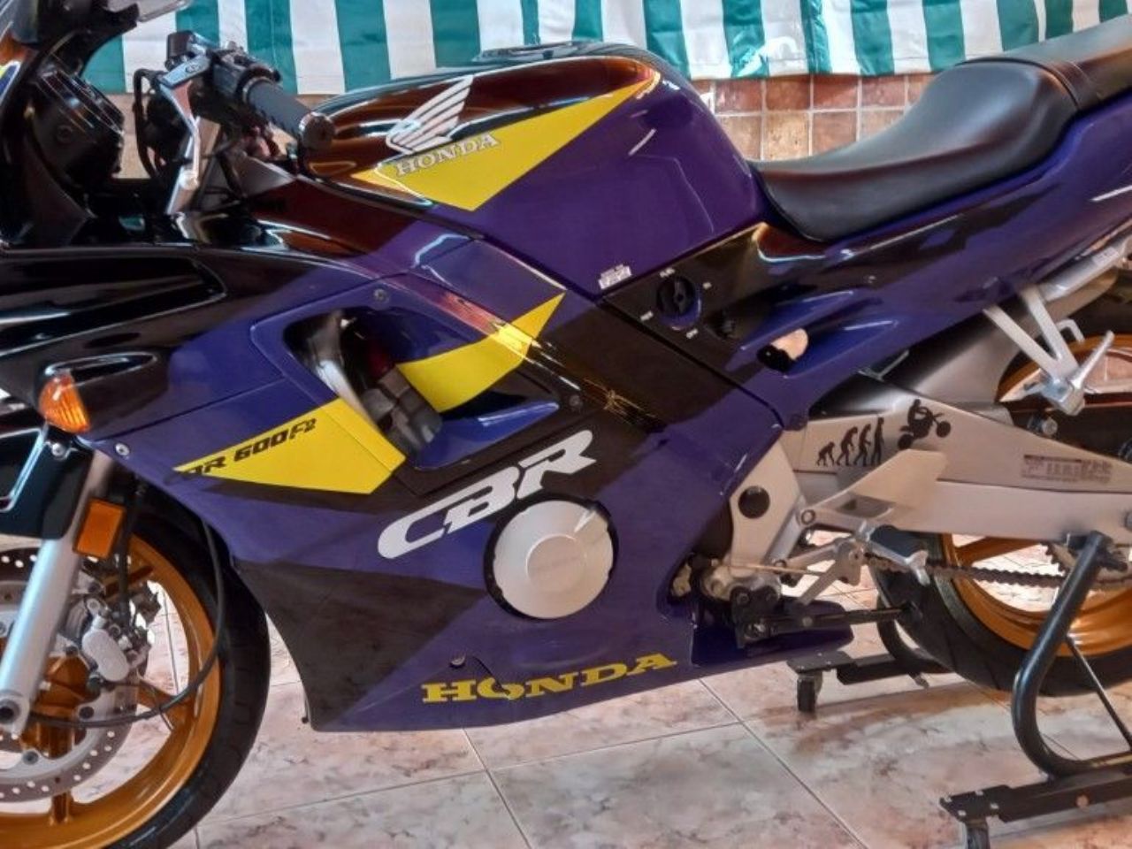 Honda CBR Usada en San Juan, deRuedas