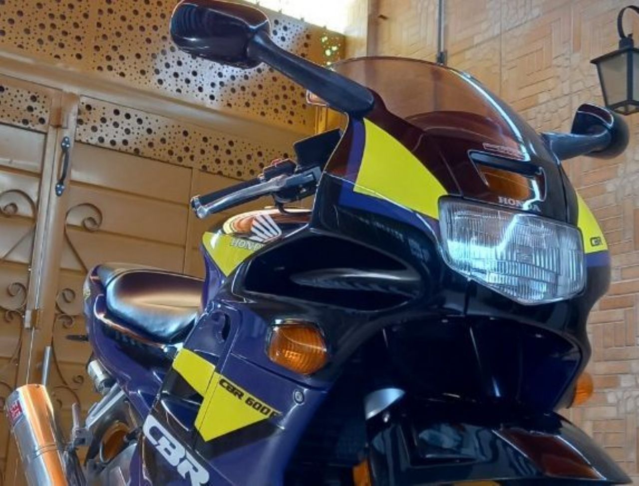 Honda CBR Usada en San Juan, deRuedas