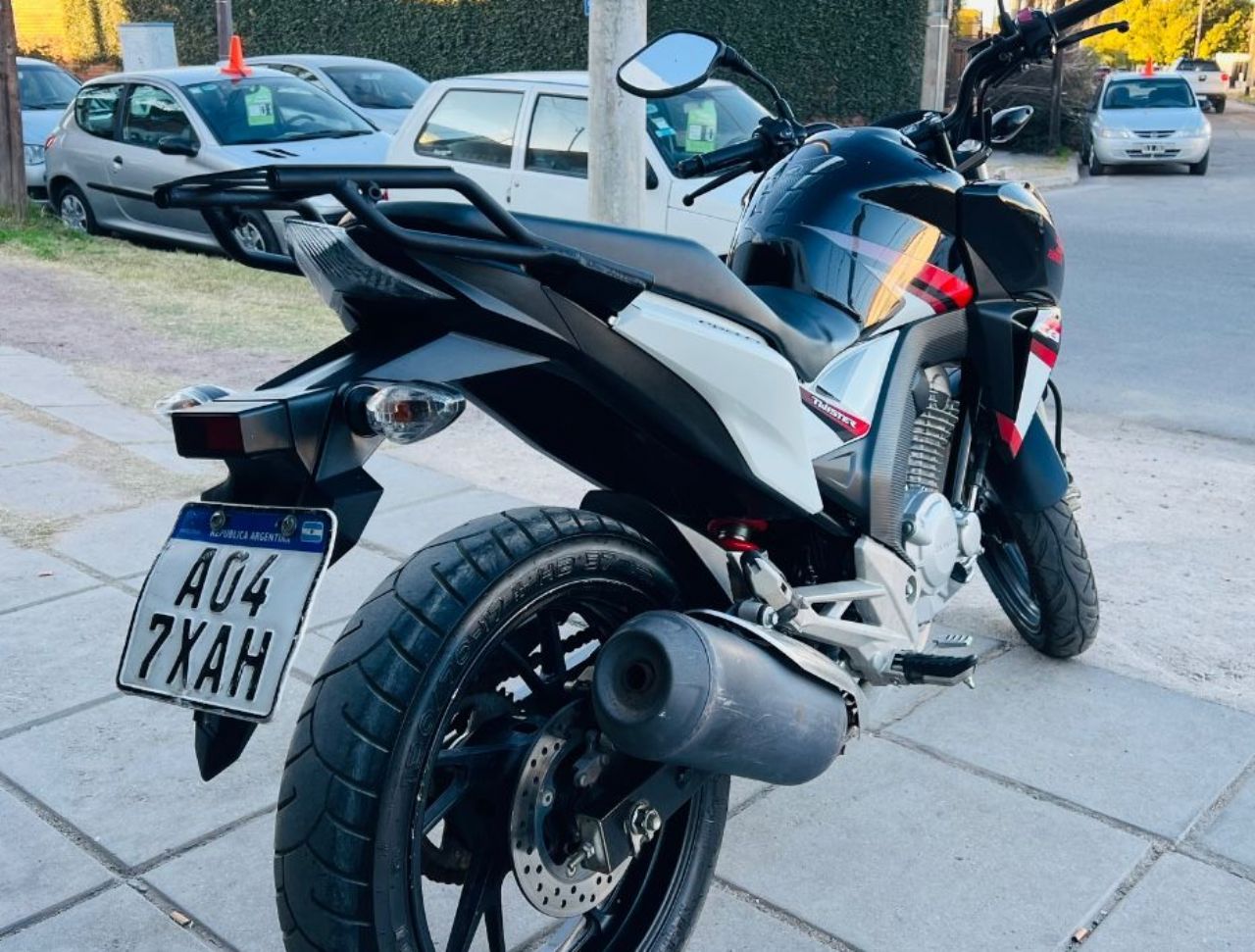 Honda CBX Usada en Córdoba, deRuedas