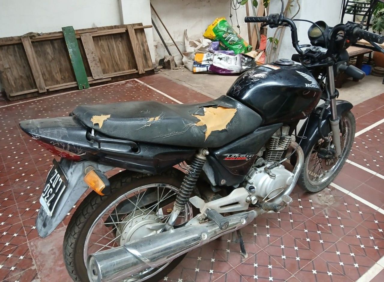 Honda CG Usada en Santiago Del Estero, deRuedas