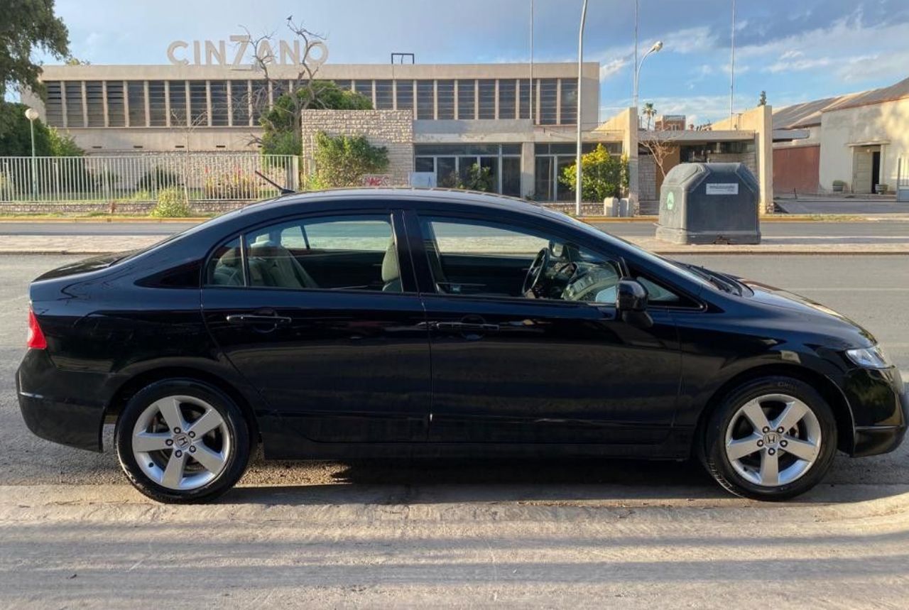 Honda Civic Usado en San Juan, deRuedas