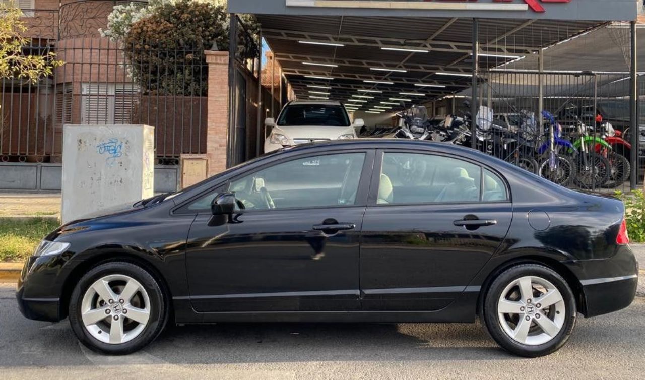 Honda Civic Usado en San Juan, deRuedas