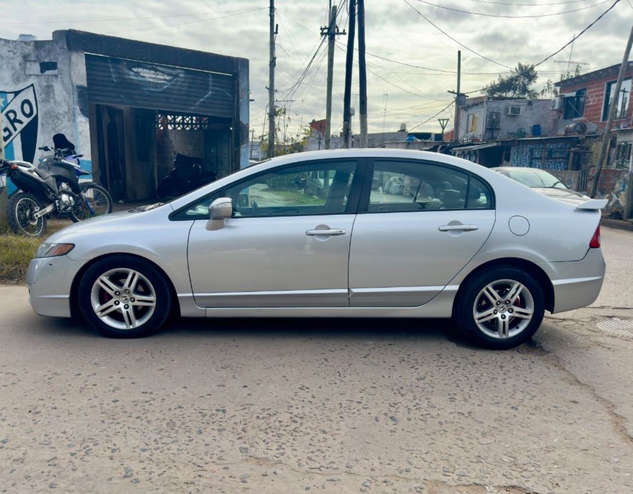Honda Civic Usado en Buenos Aires, deRuedas