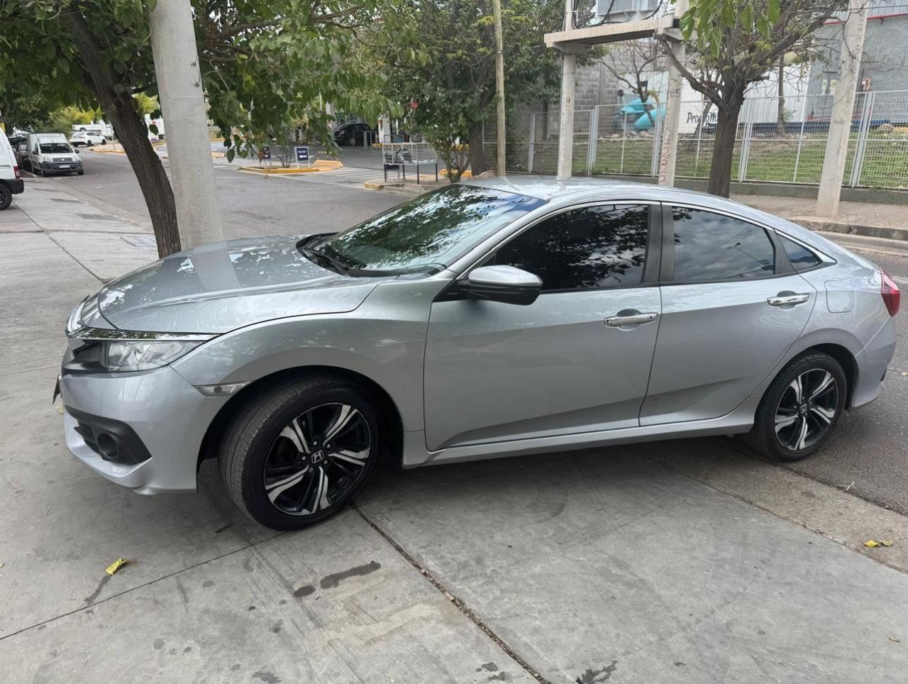 Honda Civic Usado en Mendoza, deRuedas