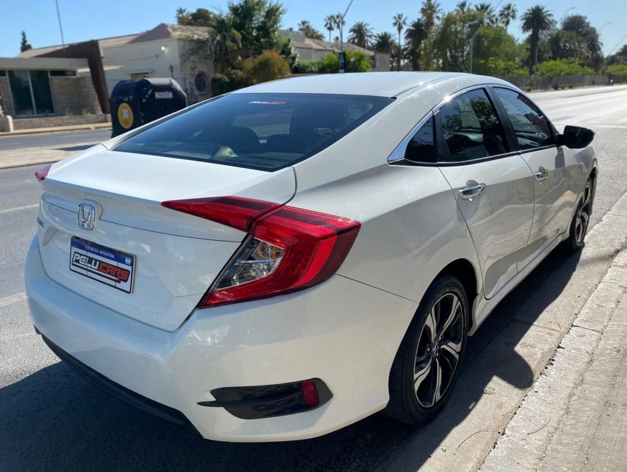 Honda Civic Usado Financiado en San Juan, deRuedas