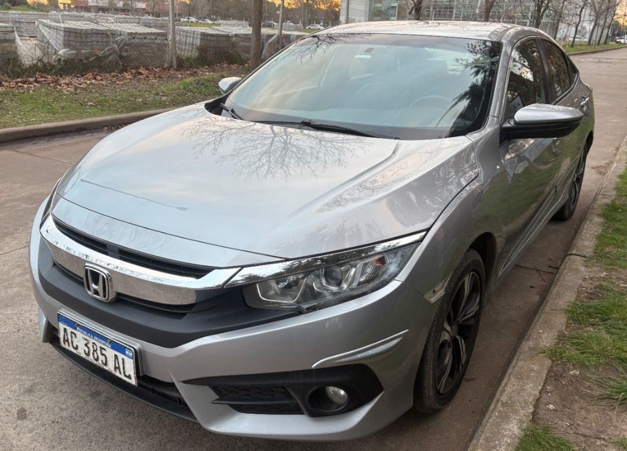 Honda Civic Usado en Buenos Aires, deRuedas