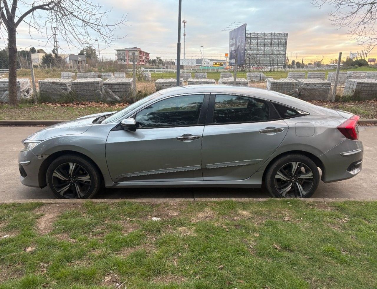 Honda Civic Usado en Buenos Aires, deRuedas