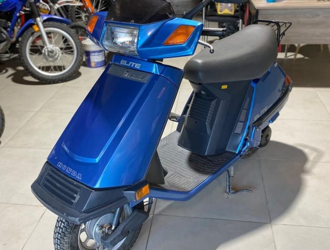 Honda Elite Usada en San Juan, deRuedas