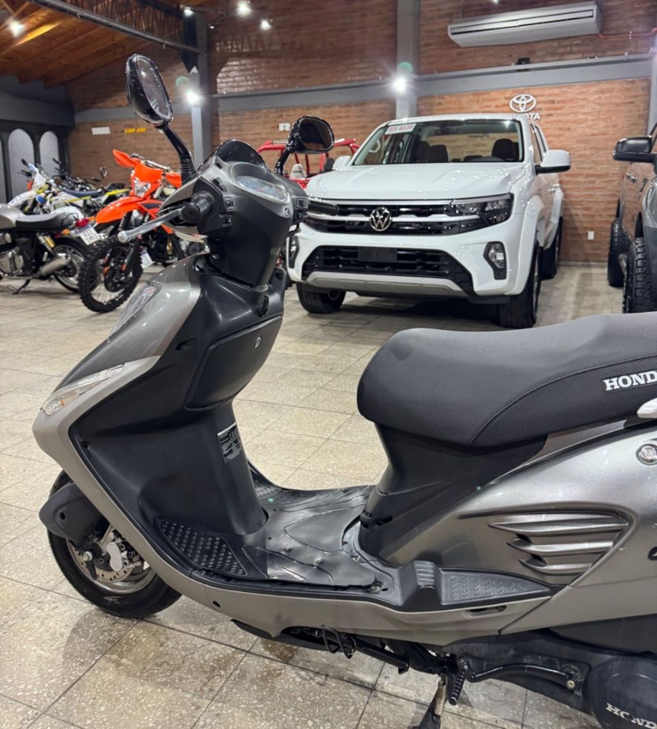 Honda Elite Usada en San Juan, deRuedas