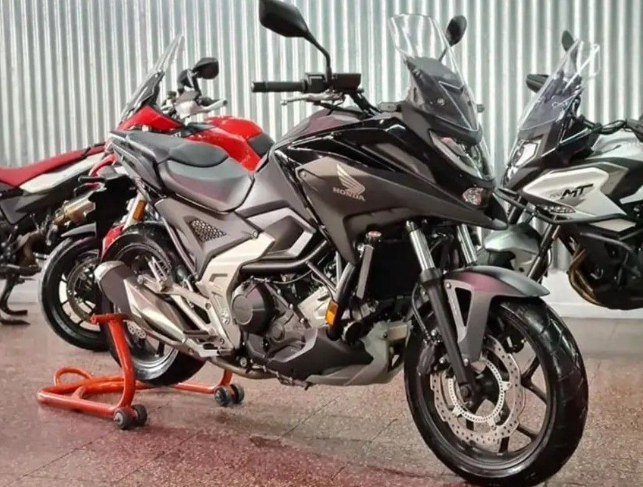 Honda NC Usada Financiado en Mendoza, deRuedas