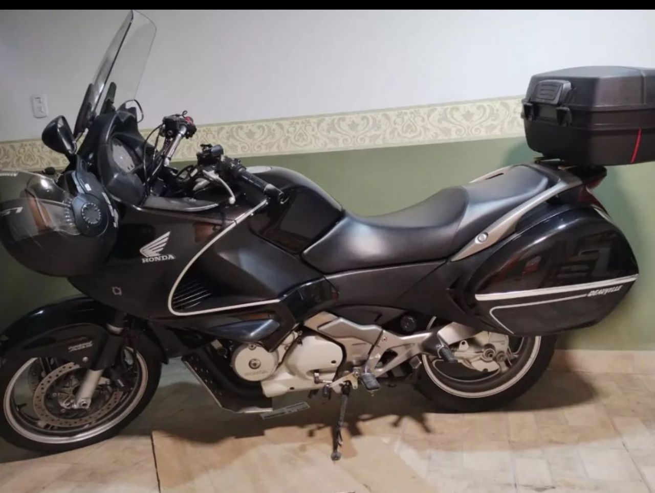Honda NT Usada en Buenos Aires, deRuedas