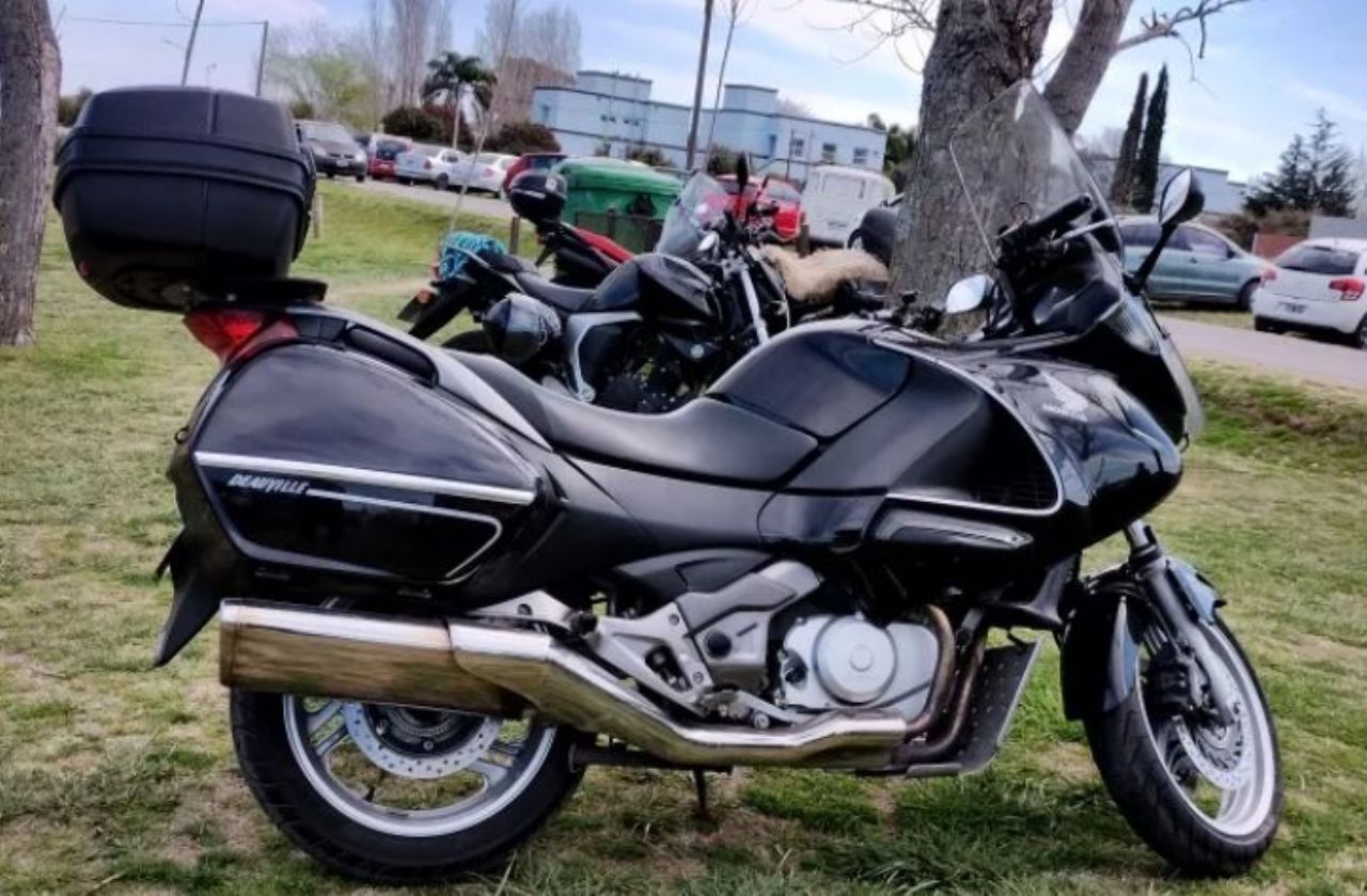 Honda NT Usada en Buenos Aires, deRuedas