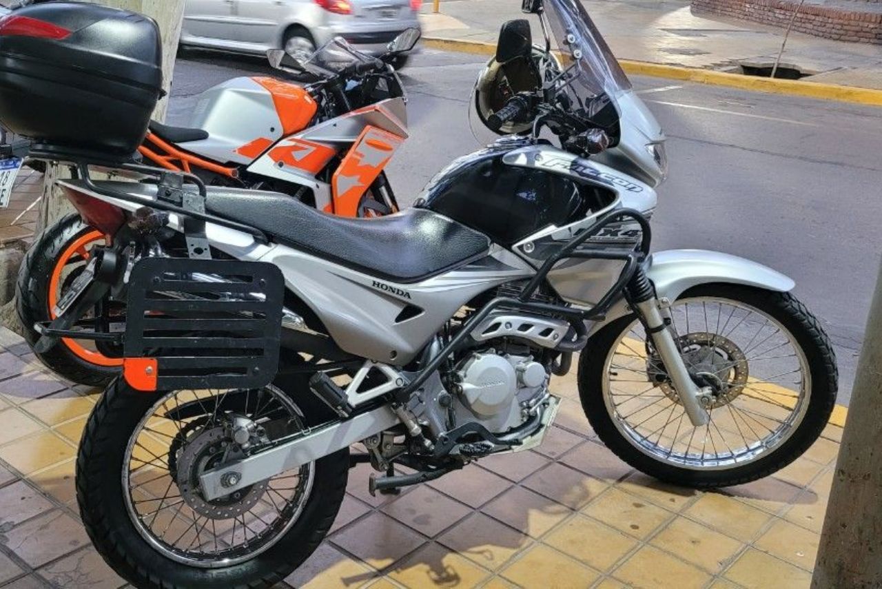 Honda NX Usada en San Juan, deRuedas