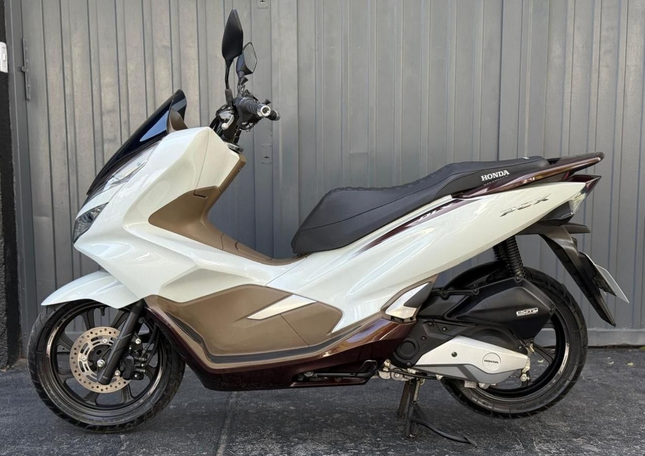 Honda PCX Usada Financiado en Córdoba, deRuedas