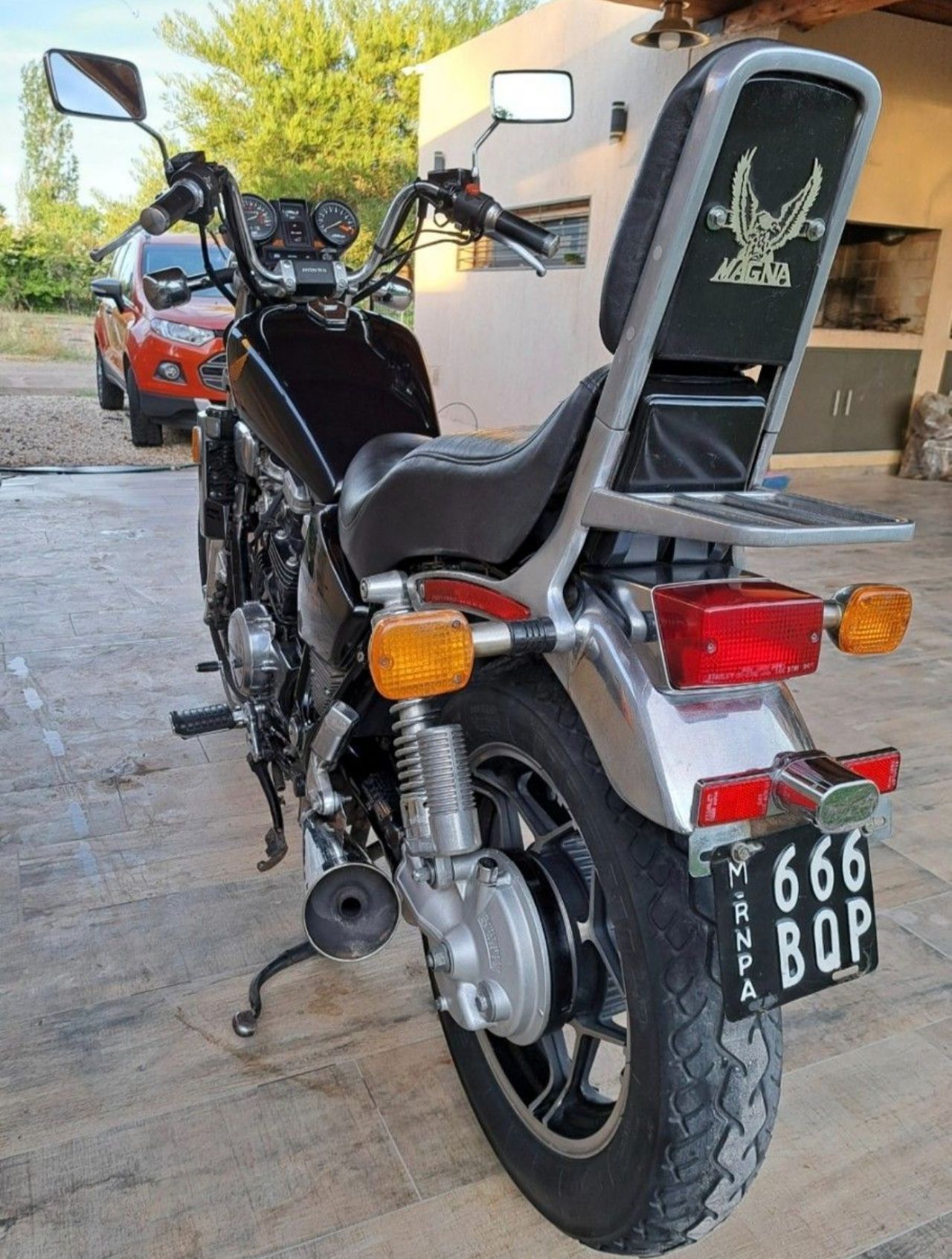 Honda VF Usada en Mendoza, deRuedas