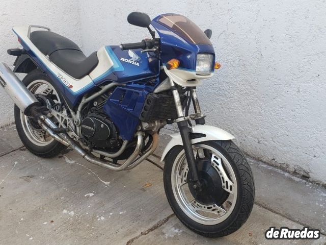 Honda VF Usada en Mendoza, deRuedas