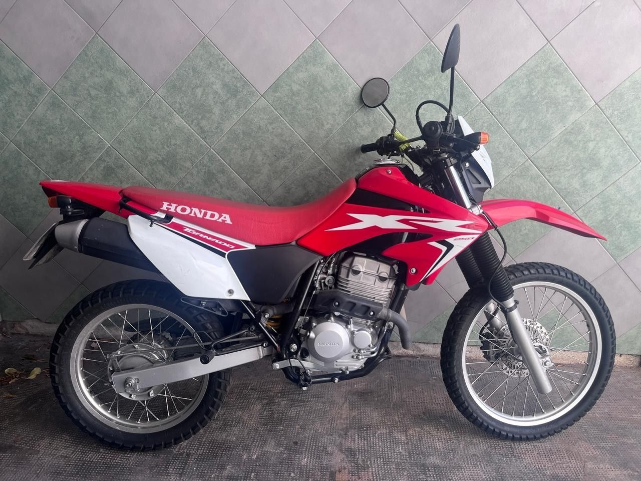 Honda XR Usada en Buenos Aires, deRuedas