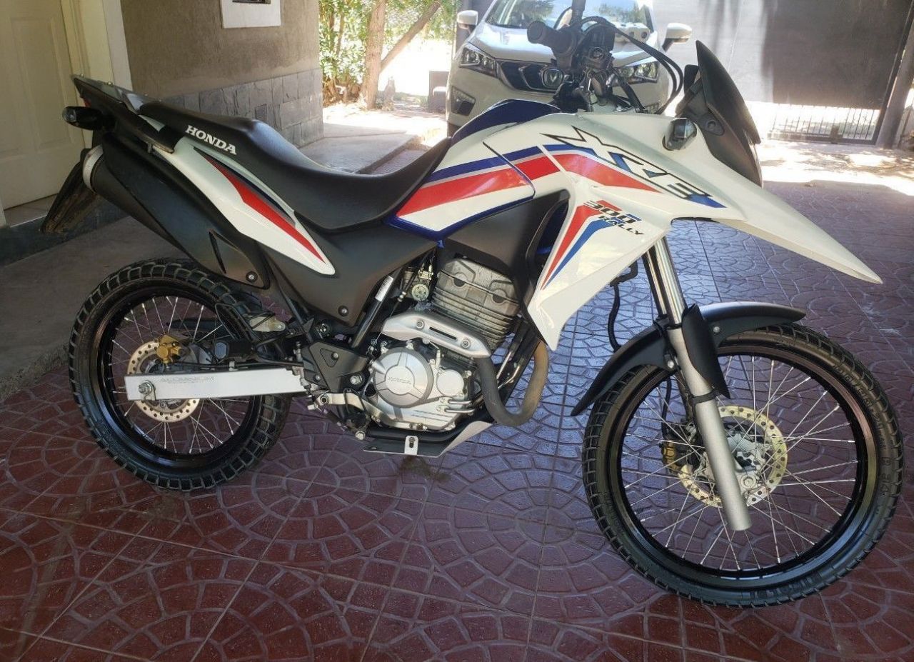 Honda XRE Usada en Mendoza, deRuedas
