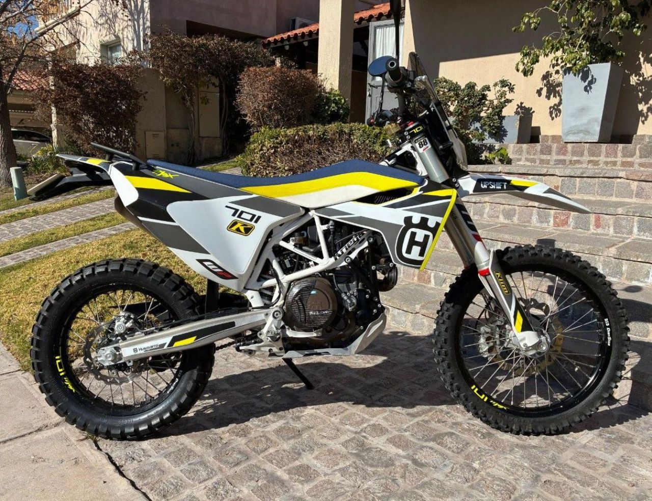Husqvarna Enduro Usada en Mendoza, deRuedas